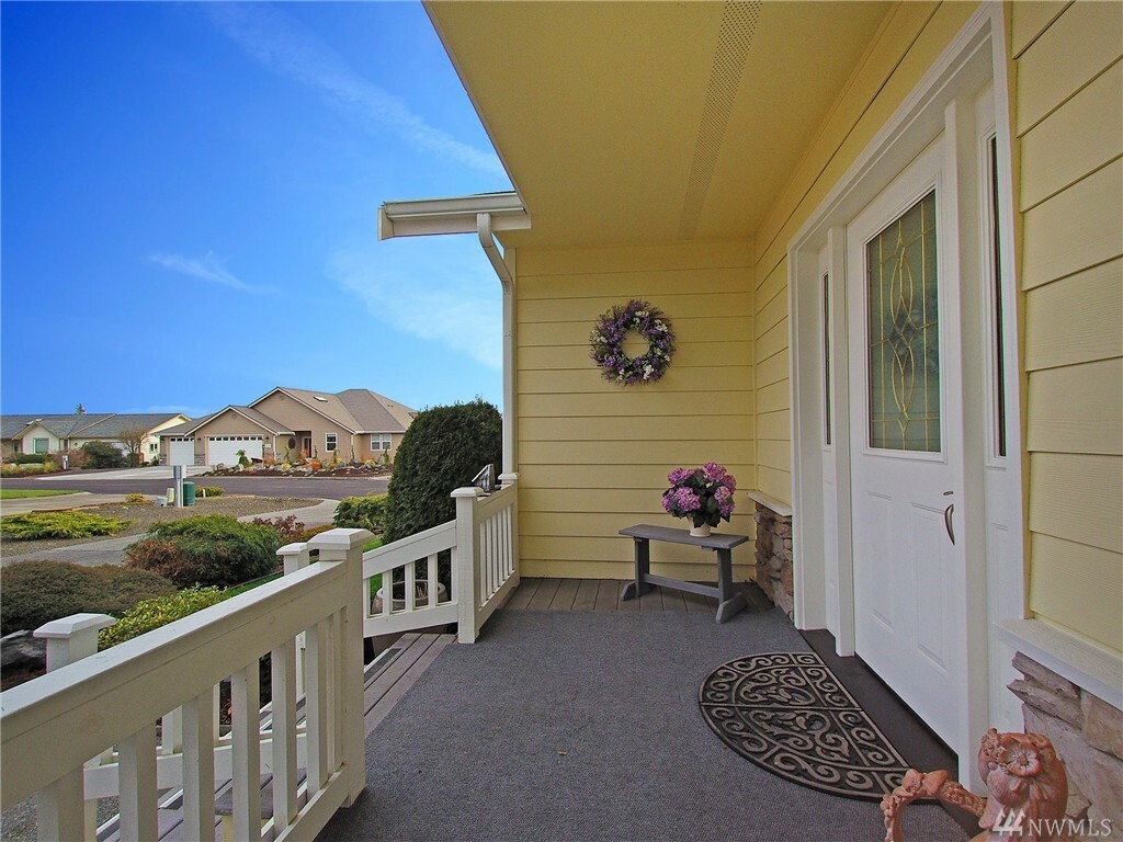 Property Photo:  981 Lindsay Lane  WA 98382 