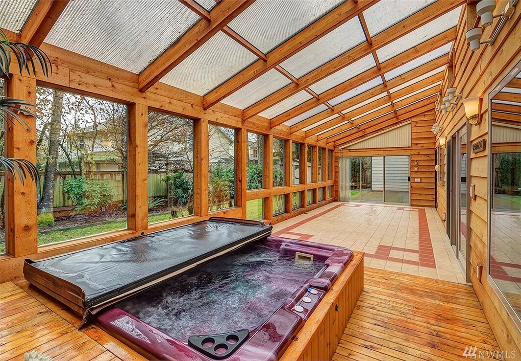 Property Photo: 5006 98 Place NE WA 98270