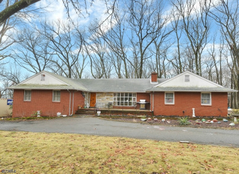 Property Photo:  98 Oak Rd  NJ 07005 