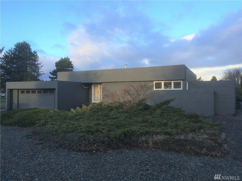 Property Photo:  8105 Cowichan Rd  WA 98230 