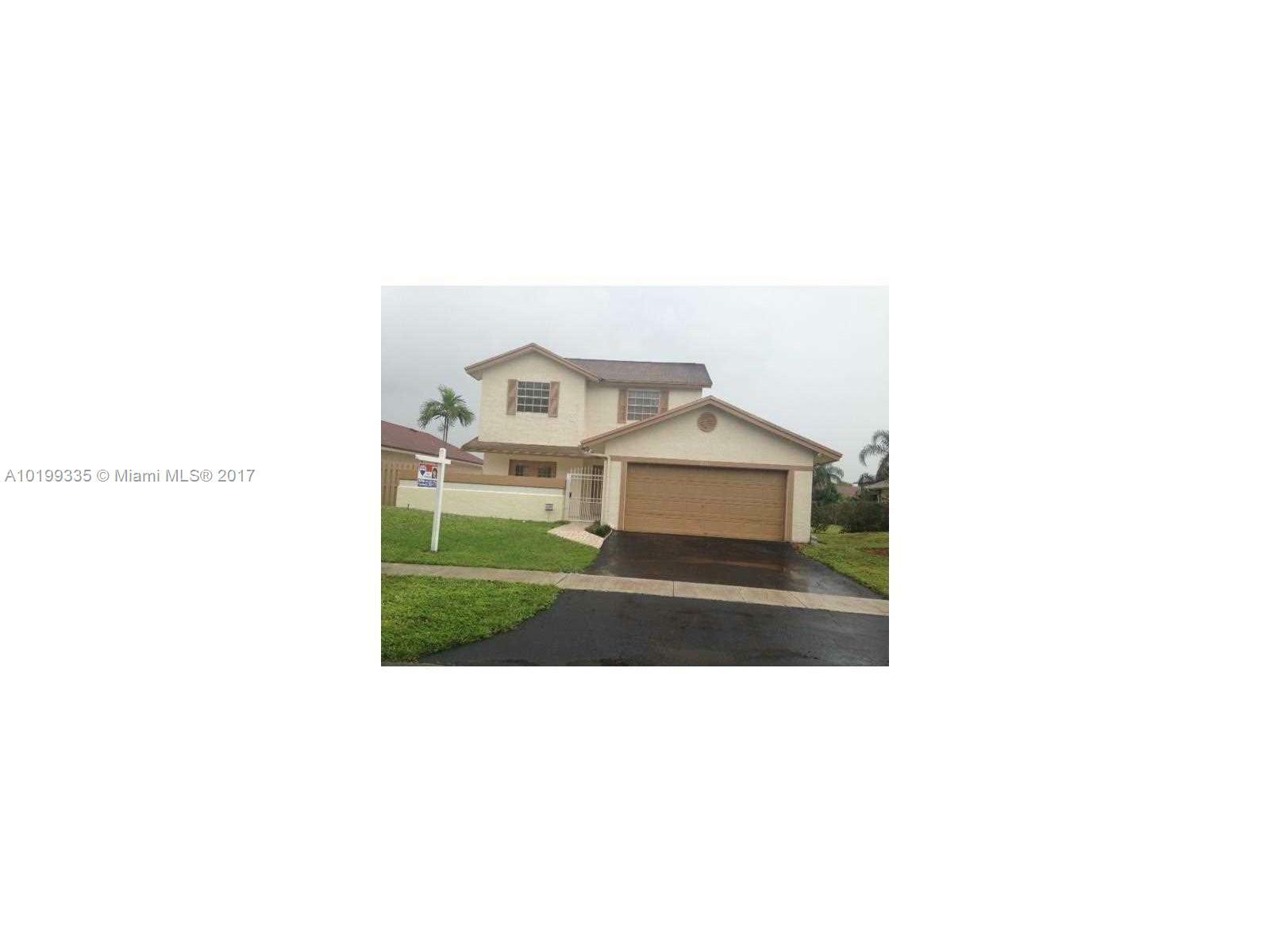 Property Photo:  1031 SW 100th Ter  FL 33025 