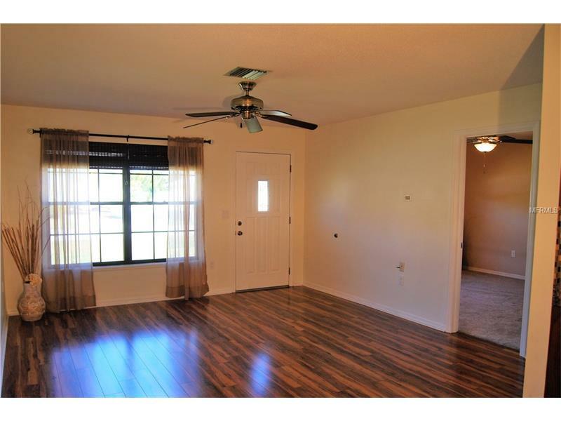 Property Photo:  671 Dolphin Road  FL 34293 