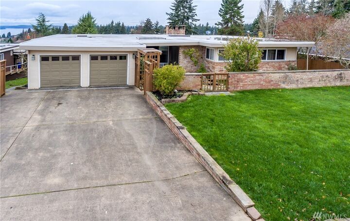 8517 42nd St W  University Place WA 98466 photo