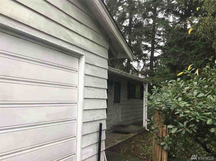 Property Photo:  4460 Almira Dr  WA 98310 