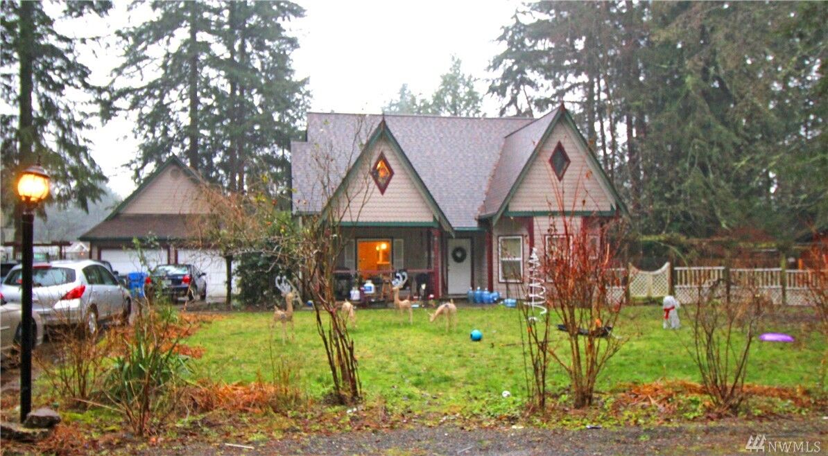 Property Photo:  3922  105th Stct NW  WA 98332 
