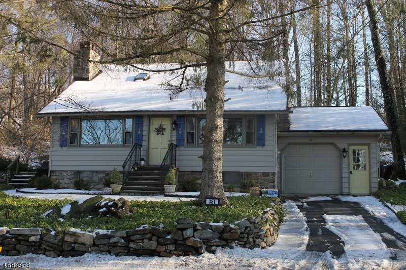 Property Photo: 381 Springbrook Trl NJ 07871