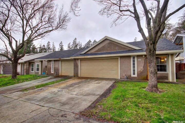 7011 7013 Butterball Way  Sacramento CA 95842 photo