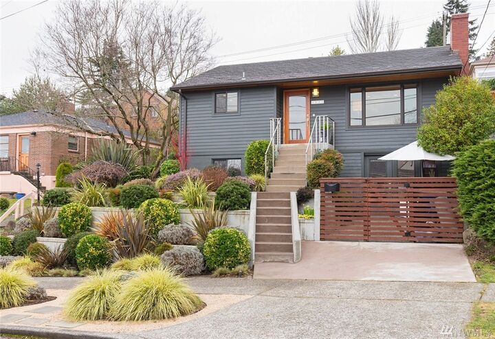 3042 12th Ave W  Seattle WA 98119 photo