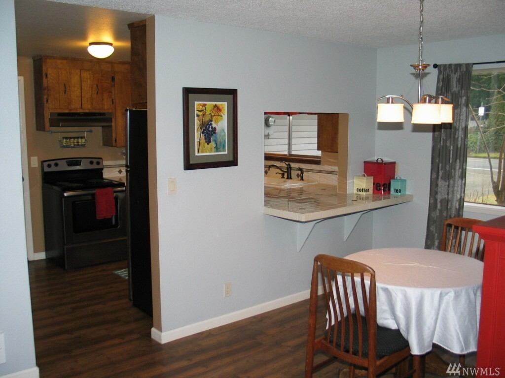 Property Photo: 6000 Elm St SE WA 98501
