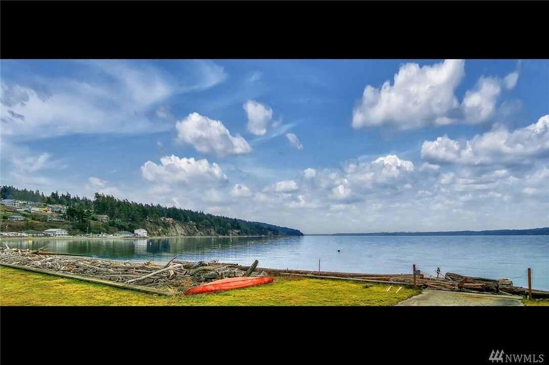 Property Photo: 230 Gough Rd WA 98282