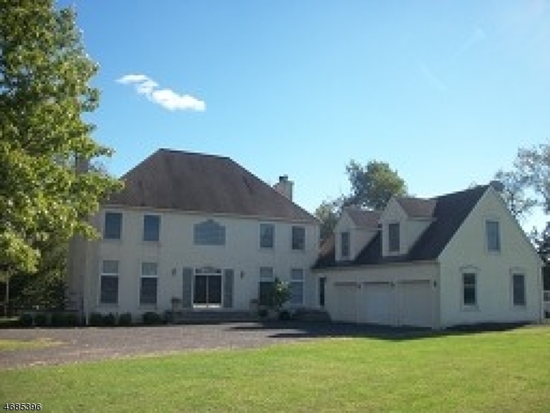 Property Photo: 5 Lightfield Rd NJ 08889