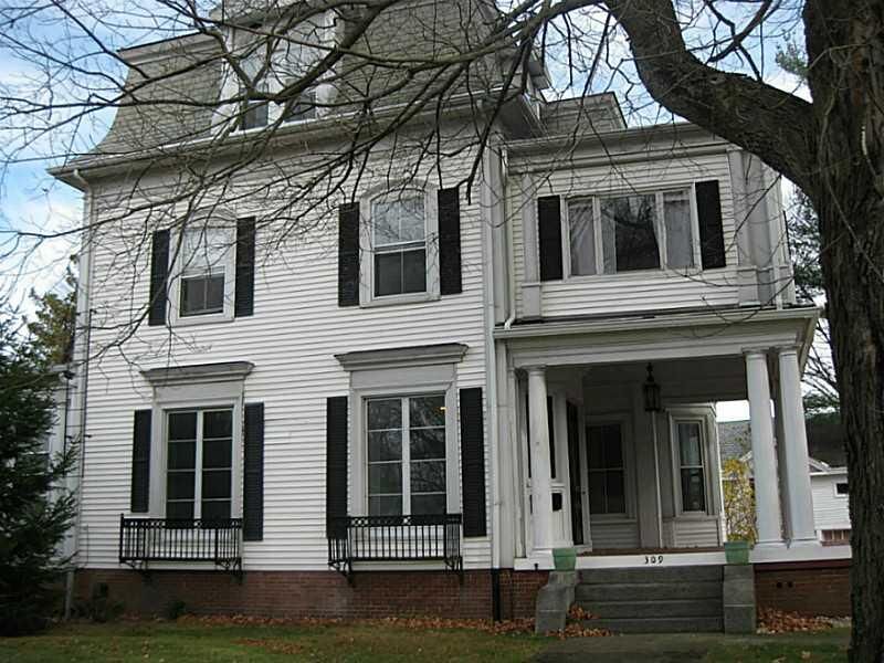 Property Photo:  309 Prospect Street  RI 02895 