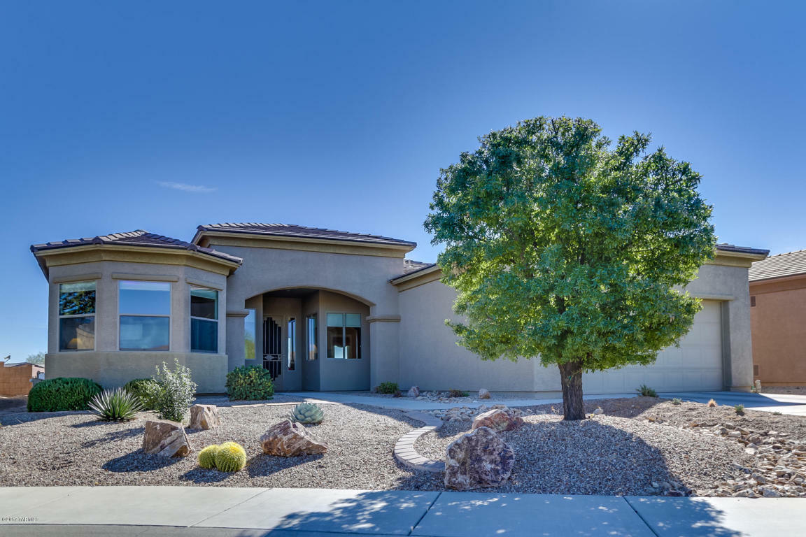 Property Photo:  952 W Tenniel Drive  AZ 85614 