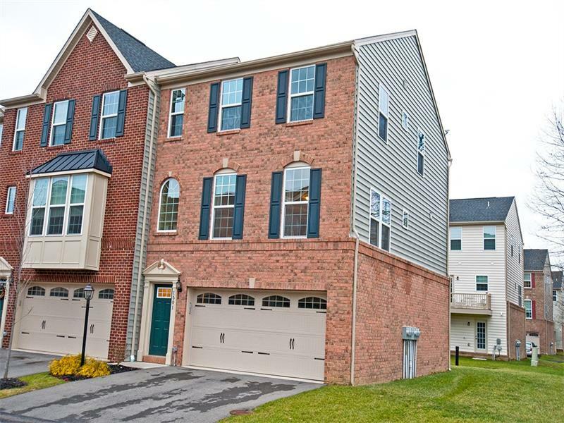 Property Photo:  1501 Pointe View Drive  PA 16046 