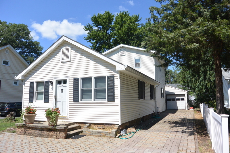 Property Photo: 8 Merrie Trl NJ 07834