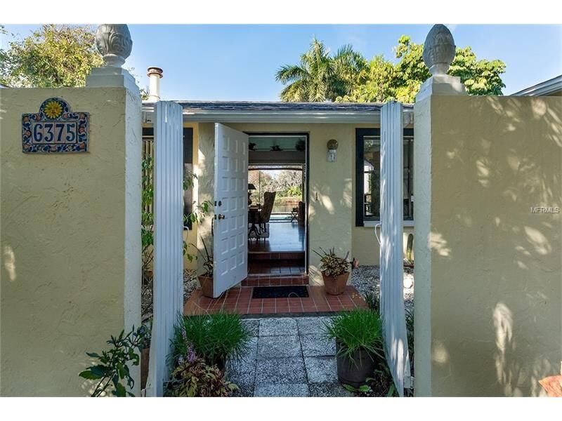 Property Photo:  6375 Lane Road  FL 34243 
