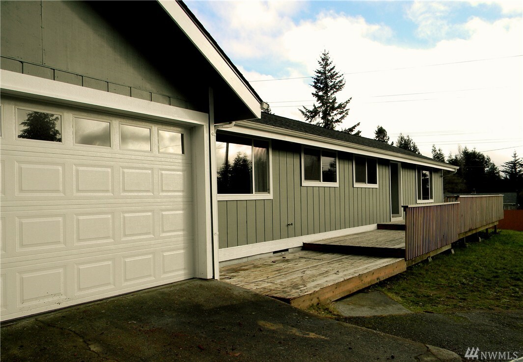 Property Photo:  1610 NW Bucklin Hill Rd  WA 98311 