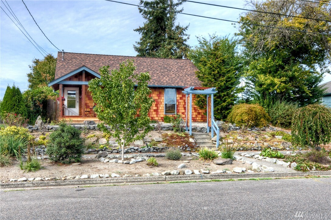 Property Photo:  4509 N 12th St  WA 98406 