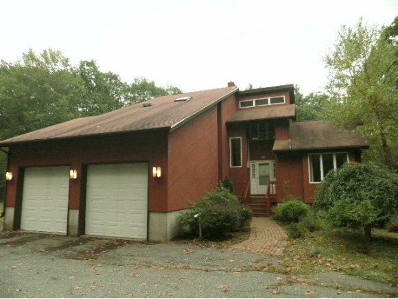 Property Photo:  11 Whitneys Grove  NH 03038 