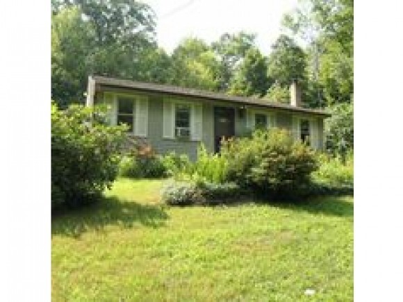 Property Photo: 6 Kathy Court NH 03077