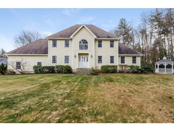 Property Photo:  11 Woodman Road  MA 01913 