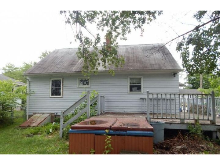 Property Photo:  88 Norcross Street  NH 03109 