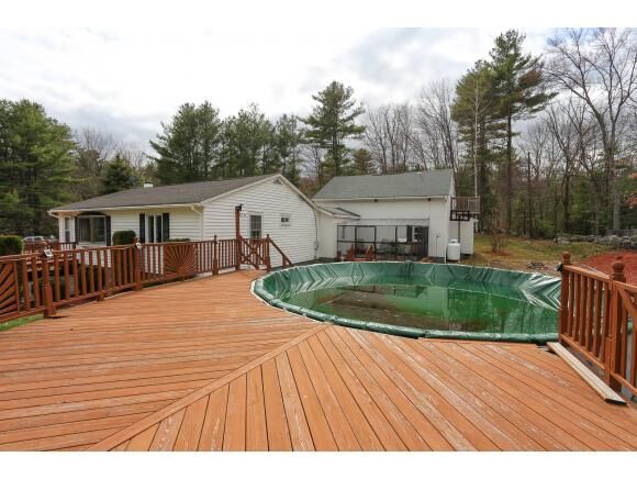 Property Photo:  150 Wallace Road  NH 03110 