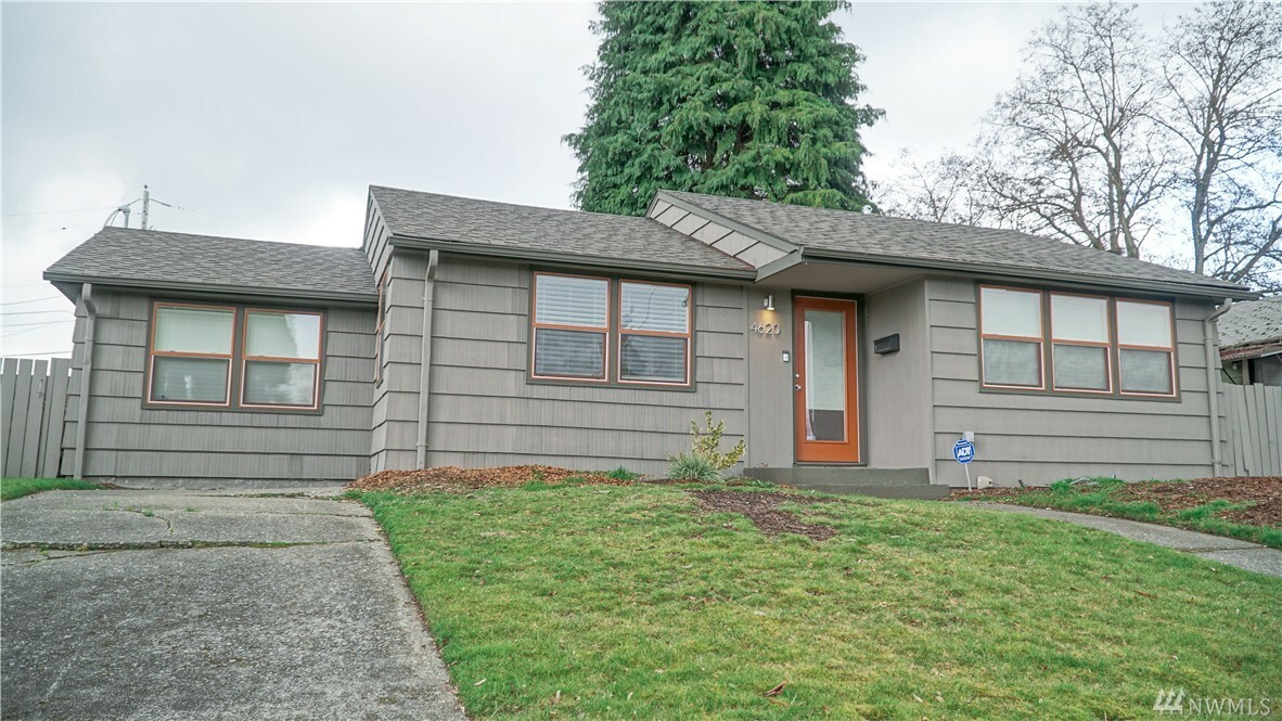 Property Photo:  4620 N 8th St  WA 98406 