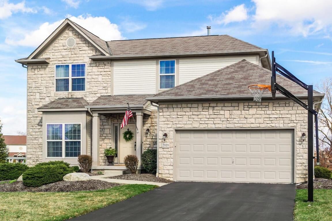 Property Photo:  2828 Minuteman Court  OH 43065 