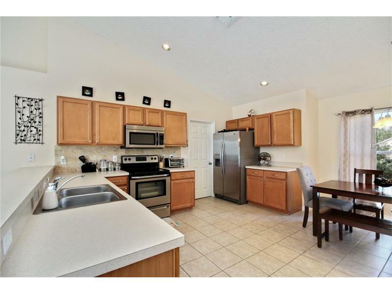 Property Photo:  2715 Derby Drive  FL 32738 