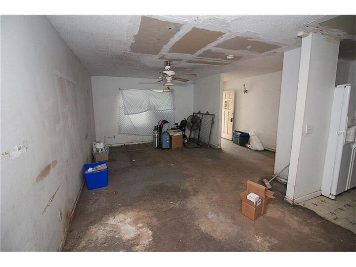 Property Photo: 823 1st Street FL 32701