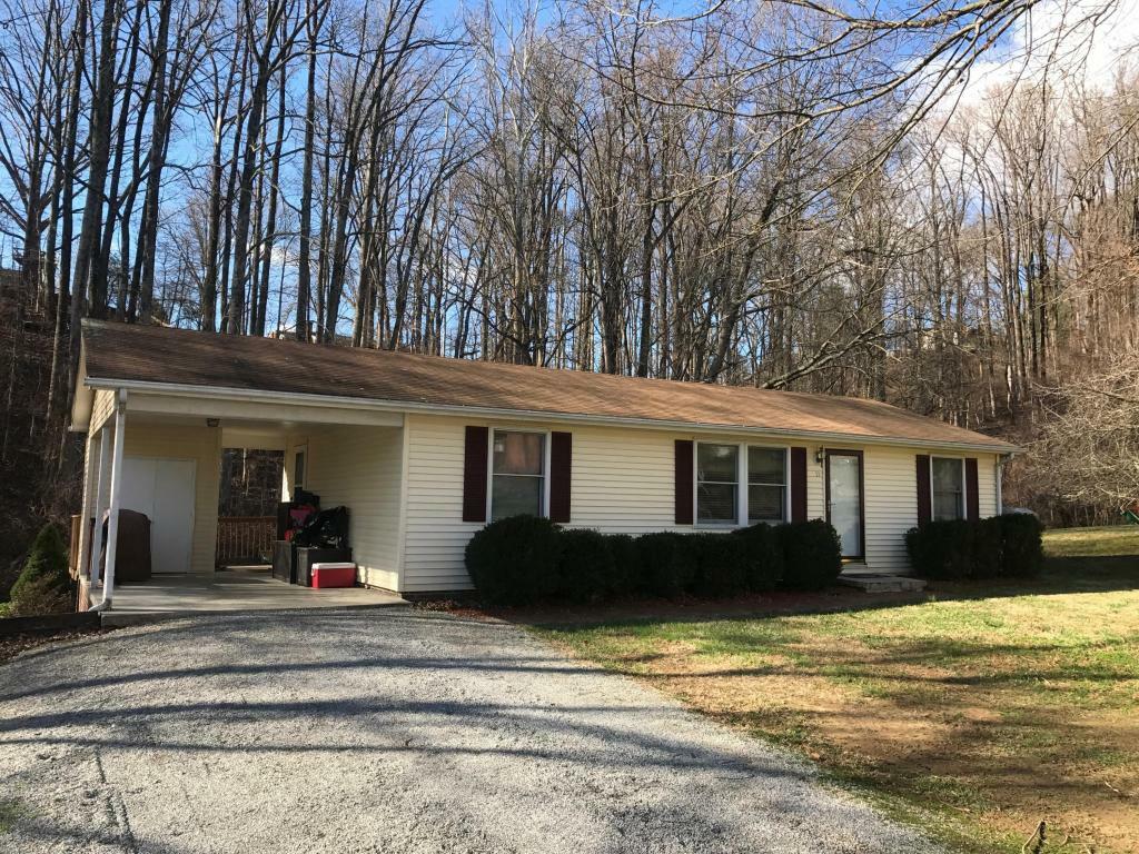 55 Beachview Ln  Troutville VA 24175 photo