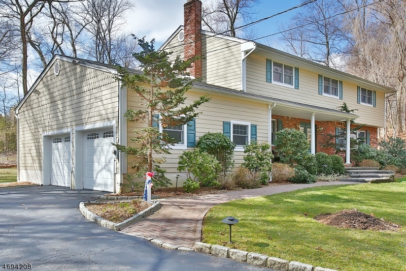 Property Photo: 20 Stephen Ct NJ 07677