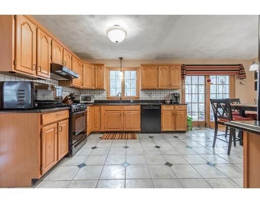 Property Photo:  3 Cartwright Lane  MA 01821 