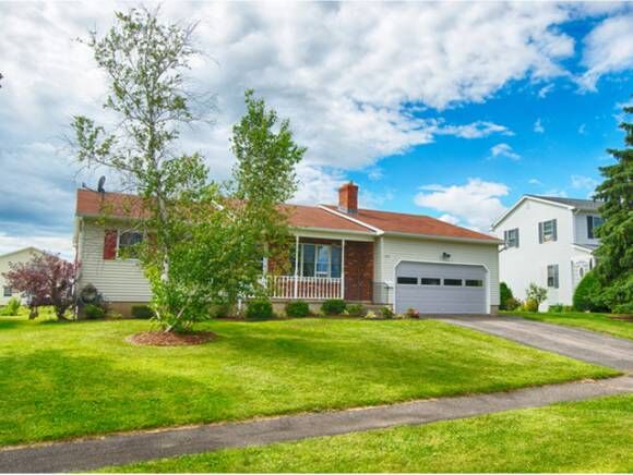 Property Photo: 217 Pleasant Acres Drive VT 05495