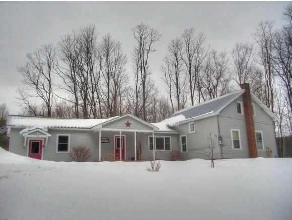 Property Photo:  505 Vt Route 15  VT 05489 