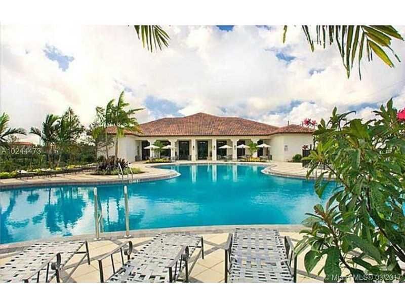 Property Photo:  4062 Cascada Cr .  FL 33024 
