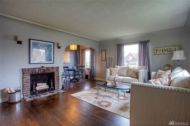 Property Photo:  4002 S Park Ave  WA 98418 