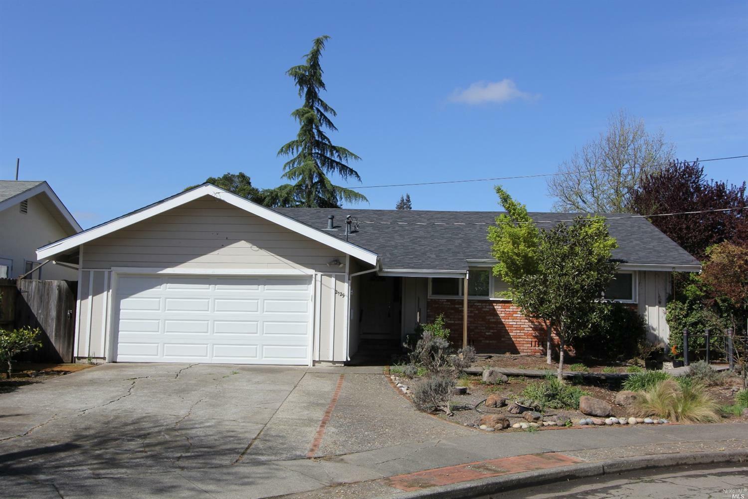 Property Photo:  2129 Pueblo North Court  CA 95409 