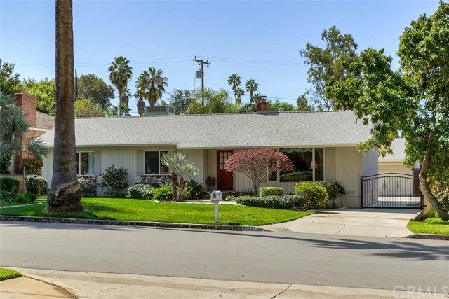 Property Photo:  322 Franklin Avenue  CA 92373 