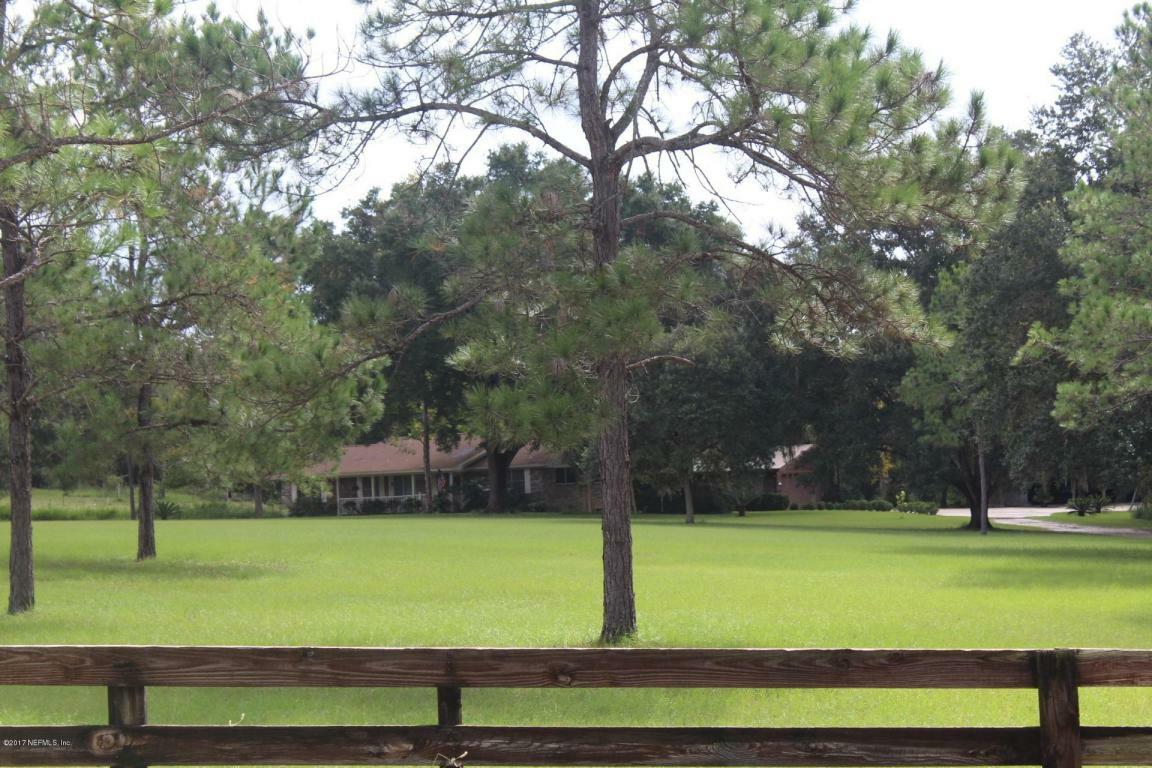 Property Photo:  126 Lake Como Drive  FL 32181 