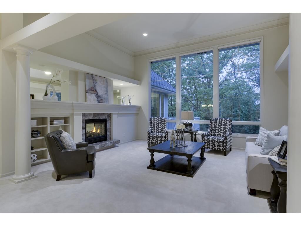 Property Photo:  1425 Skyline Drive  MN 55422 