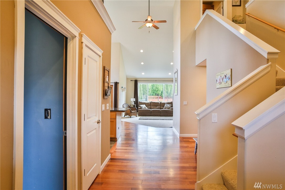Property Photo: 256 Dundee Dr WA 98282
