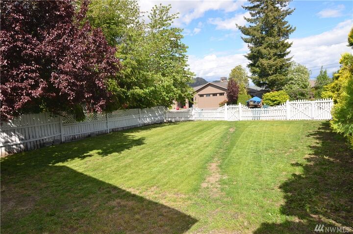 Property Photo: 324 1st Street WA 98816