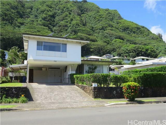 Property Photo:  3302 Oahu Avenue  HI 96822 