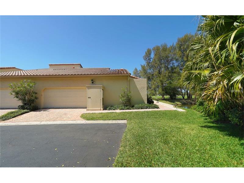 Property Photo:  2385 Harbour Oaks Drive  FL 34228 