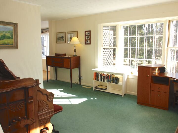 Property Photo: 95 Old Street Road NH 03458