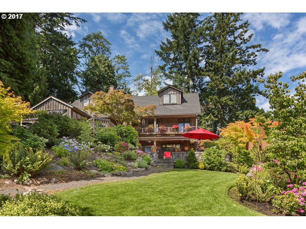 Property Photo: 2922 NW 53rd Dr OR 97210