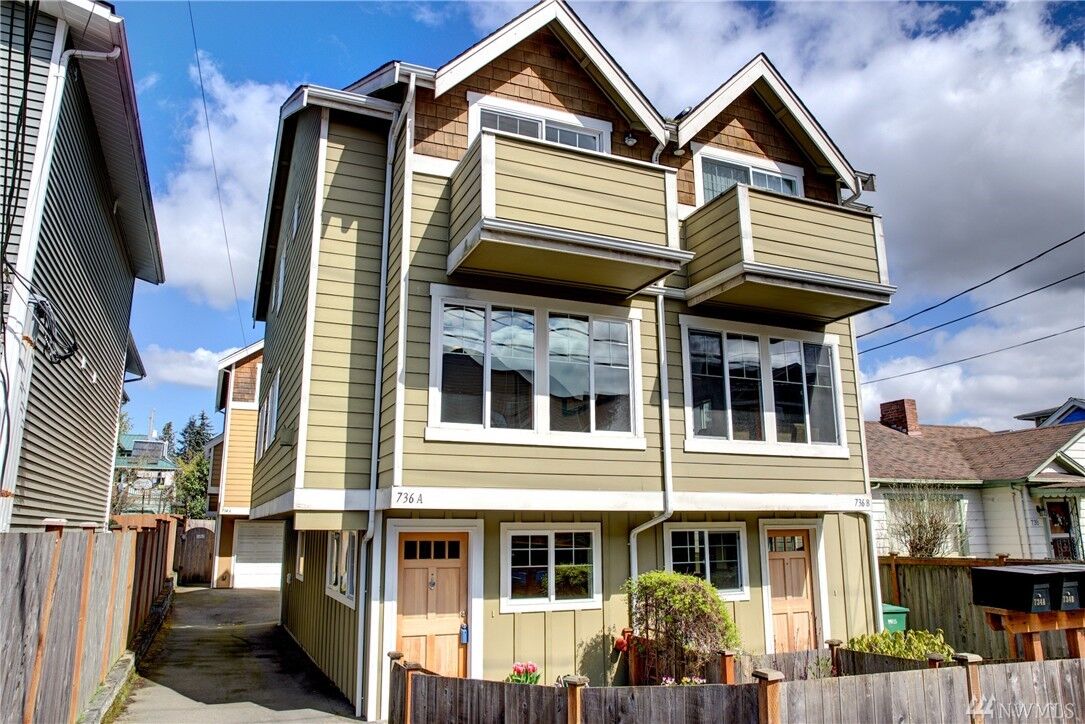 Property Photo: 736 N 95th St A WA 98103
