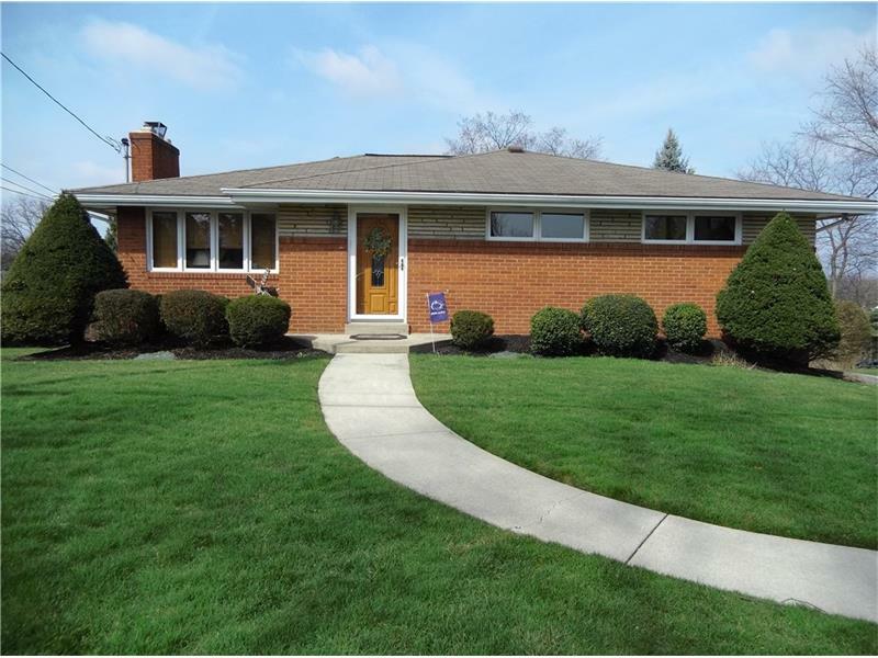 Property Photo: 433 Kathy Lynn Drive PA 15239